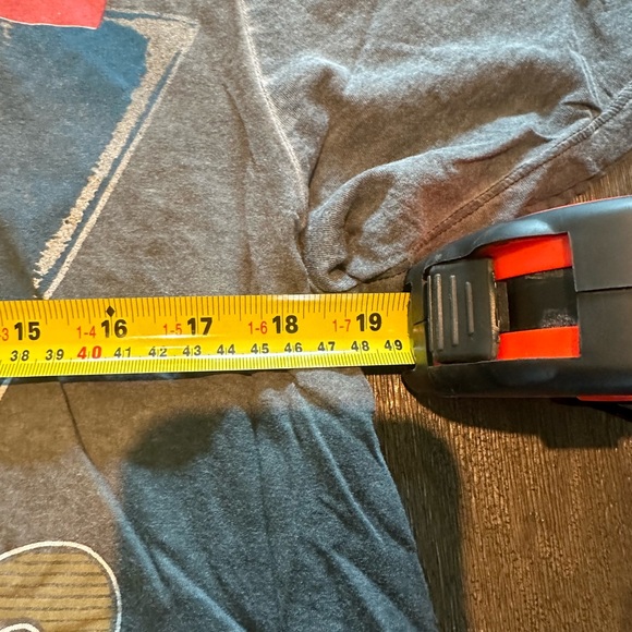 Buffalo Men’s size Large T shirt - Picture 3 of 3